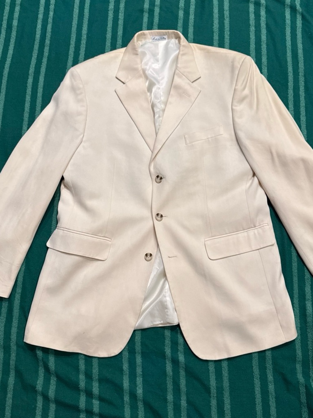 Men's Cream Three-Button Sport Coat Blazer